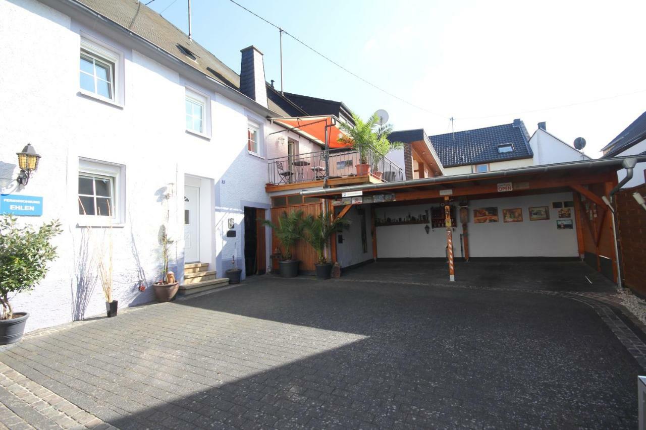 Ferienwohnung Ehlen Im Alten Winzerhaus Zeltingen-Rachtig Exterior photo